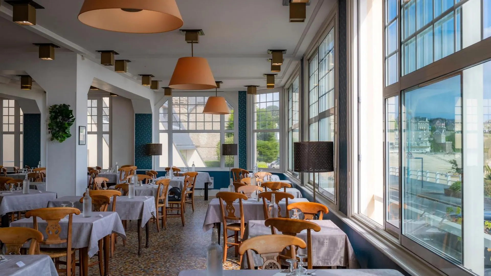 Hotel Des Bains Saint-Cast-le-Guildo